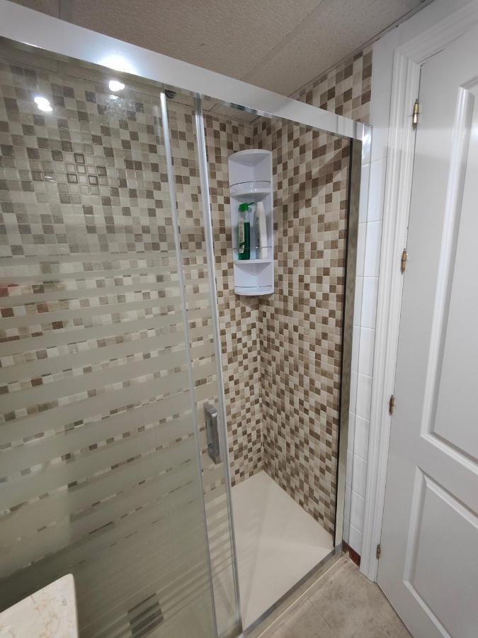 Gran Apartamento Cerca De La Playa Con Piscina En El Centro Fuengirola Eksteriør billede