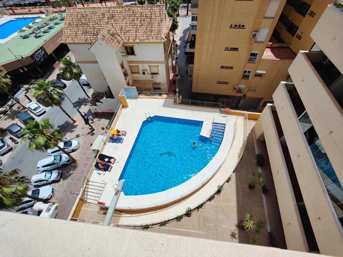 Gran Apartamento Cerca De La Playa Con Piscina En El Centro Fuengirola Eksteriør billede