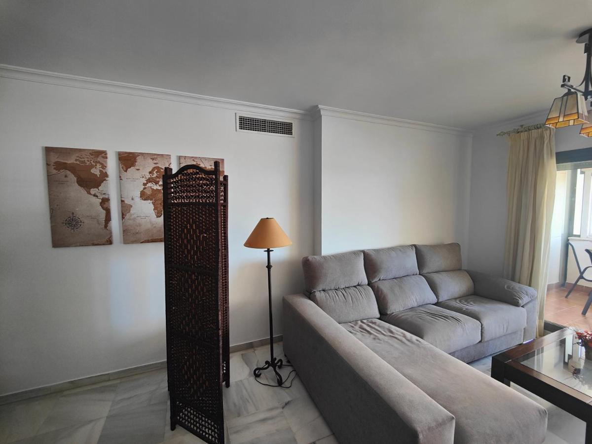 Gran Apartamento Cerca De La Playa Con Piscina En El Centro Fuengirola Eksteriør billede