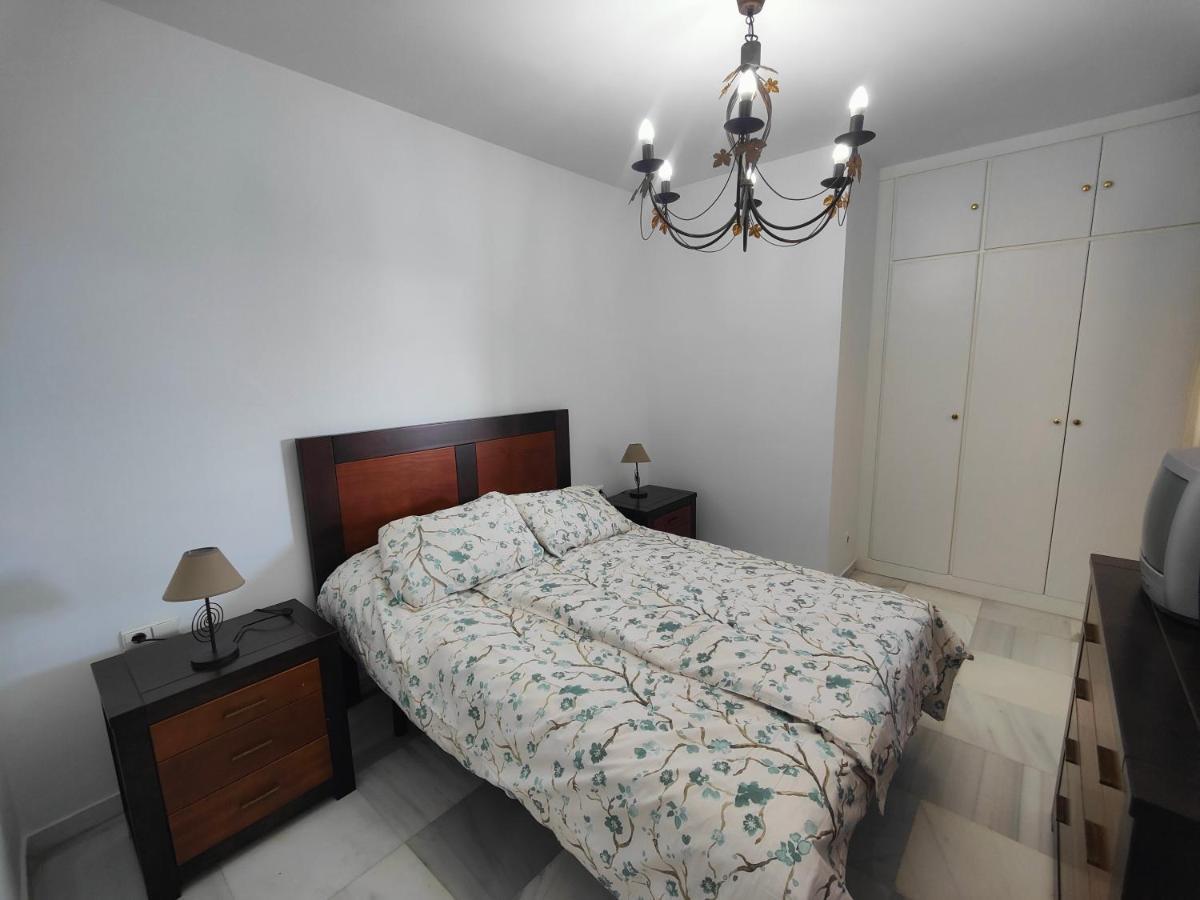 Gran Apartamento Cerca De La Playa Con Piscina En El Centro Fuengirola Eksteriør billede