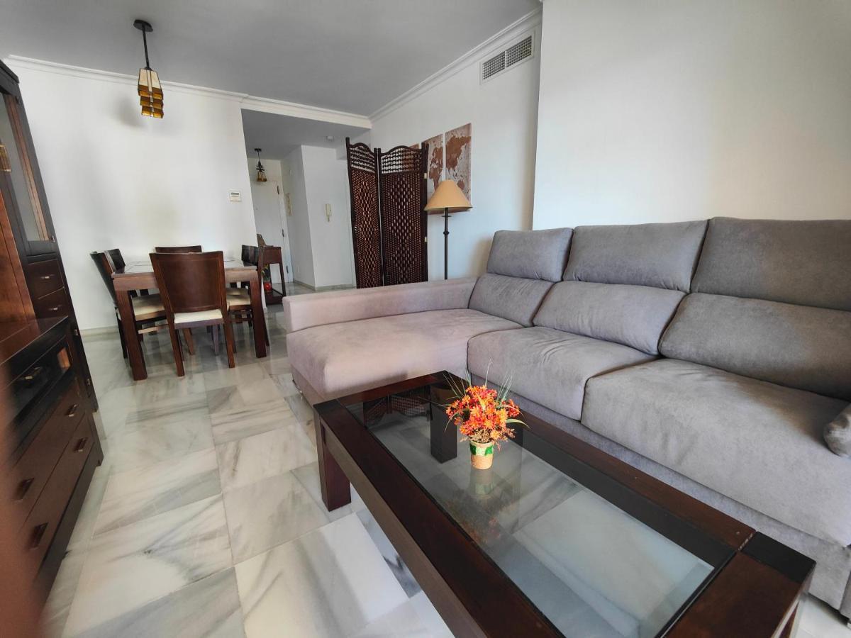Gran Apartamento Cerca De La Playa Con Piscina En El Centro Fuengirola Eksteriør billede