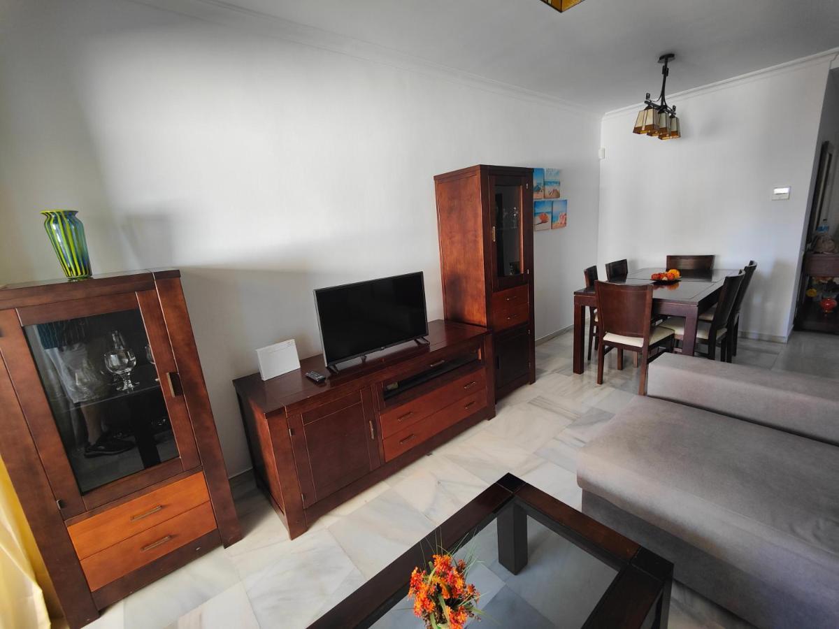 Gran Apartamento Cerca De La Playa Con Piscina En El Centro Fuengirola Eksteriør billede
