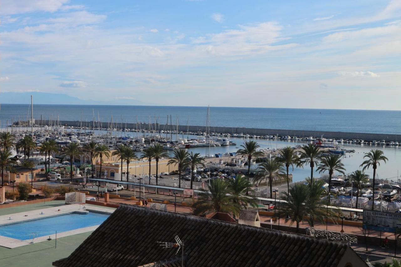 Gran Apartamento Cerca De La Playa Con Piscina En El Centro Fuengirola Eksteriør billede